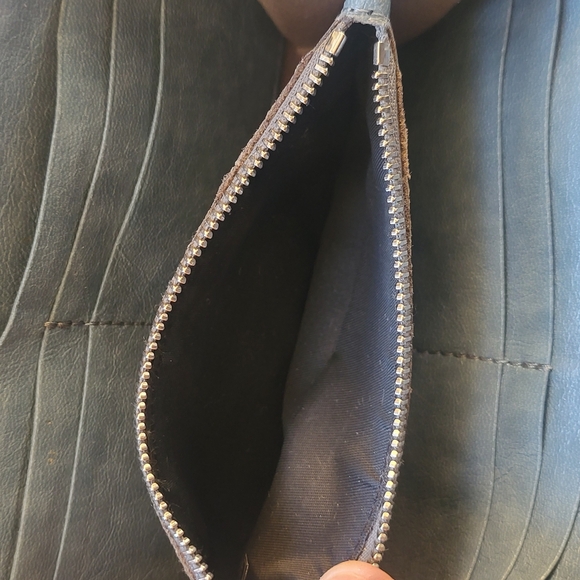 Chloe Blue and Gold Emblem Long Wallet - Picture 7 of 14